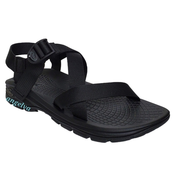 New Chaco Z/volv sandals black strappy water resistant comfort